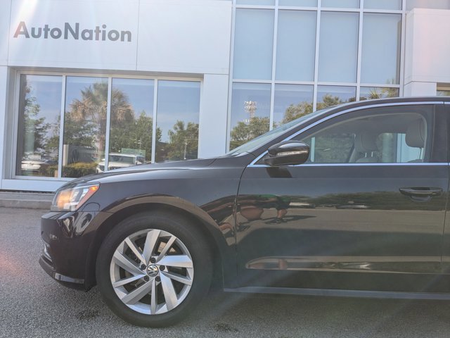 Used 2018 Volkswagen Passat 2.0T SE FWD image 8