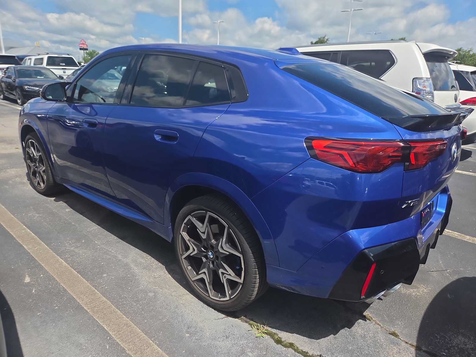 Used 2025 BMW X2 M35i AWD/4WD image 3
