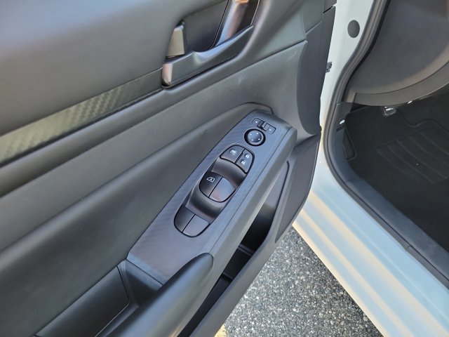 Used 2025 Nissan Altima 2.5 S image 15
