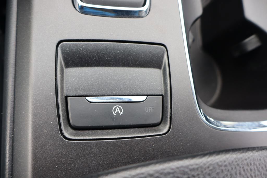 Used 2017 Ford Fusion SE w/ Fusion SE Technology Package image 6