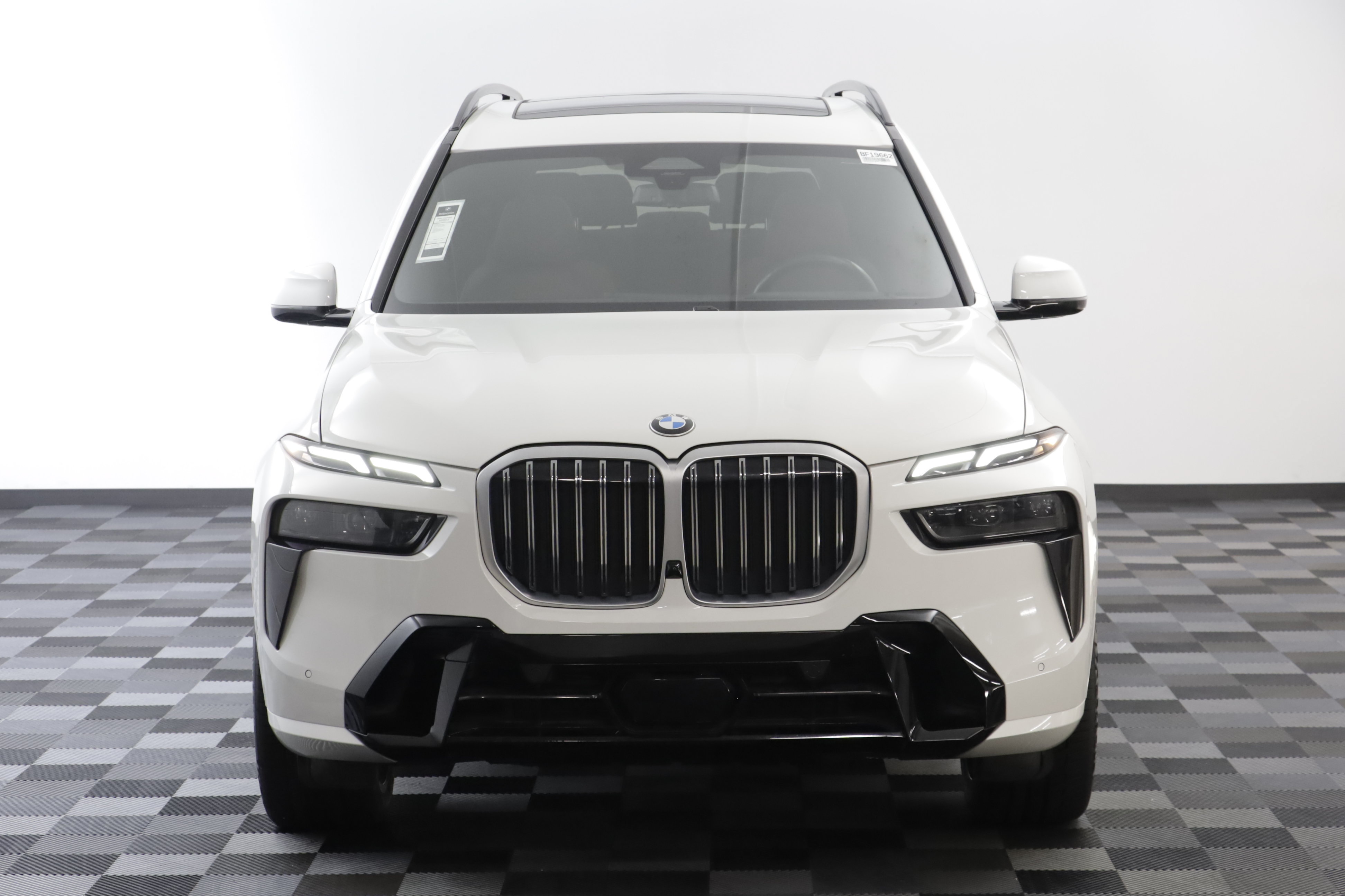Used 2024 BMW X7 xDrive40i w/ M Sport Package AWD/4WD image 28