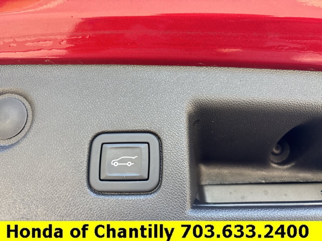 Used 2024 Chevrolet Equinox RS w/ RS Leather Package FWD image 35