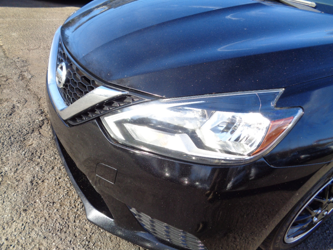 Used 2017 Nissan Sentra S image 10