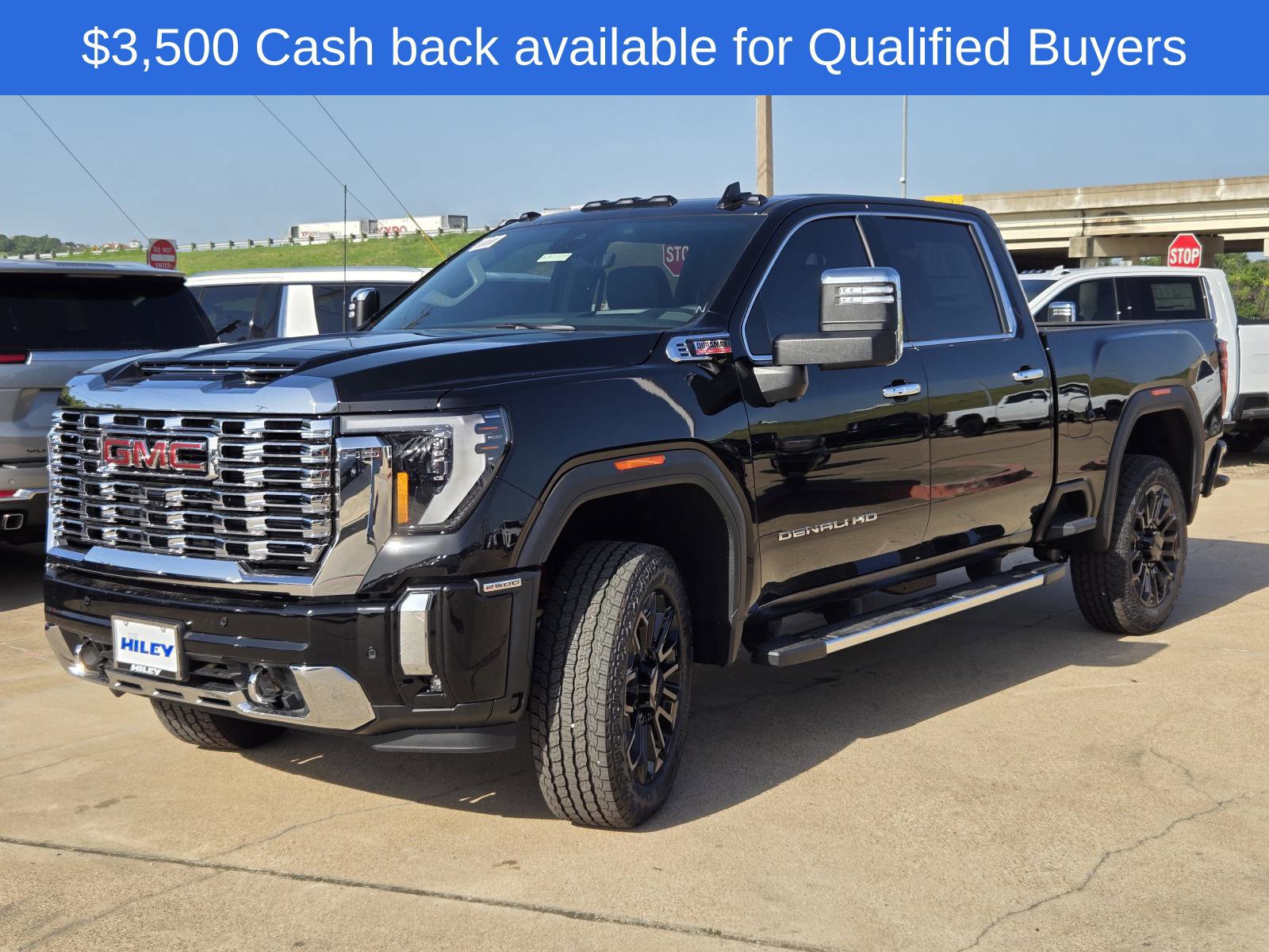 New 2026 GMC Sierra 2500 Denali w/ Technology Package AWD/4WD image 2