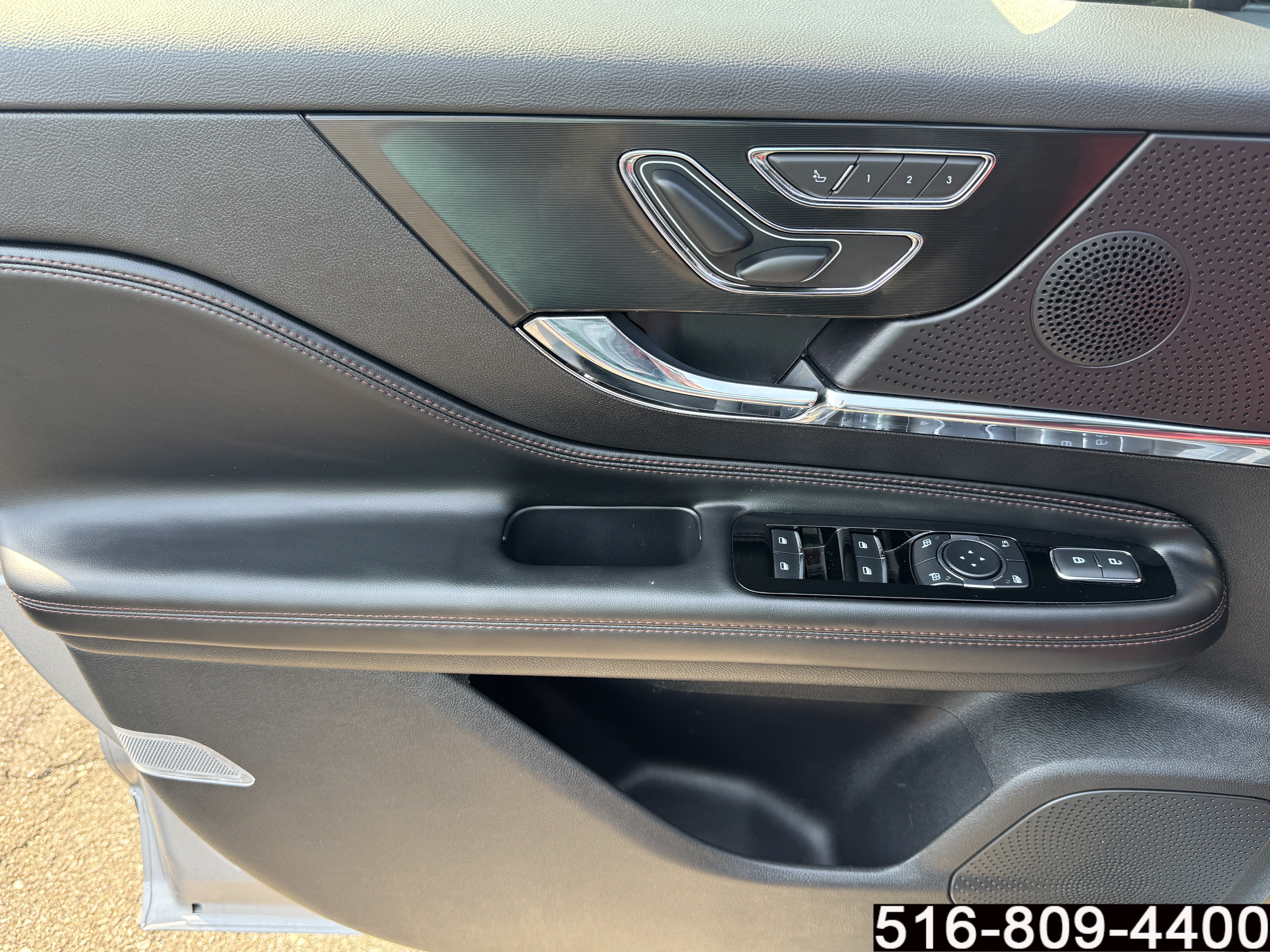 Used 2023 Lincoln Corsair Reserve w/ Equipment Group 201A AWD/4WD image 28
