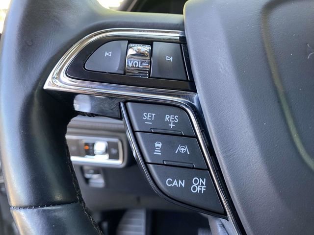 Used 2023 Lincoln Nautilus Reserve image 27