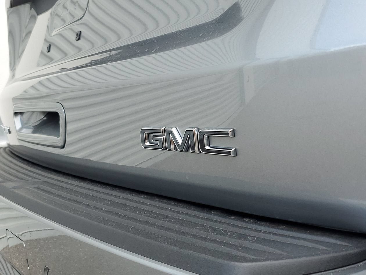 New 2026 GMC Yukon XL Denali Ultimate AWD/4WD image 7