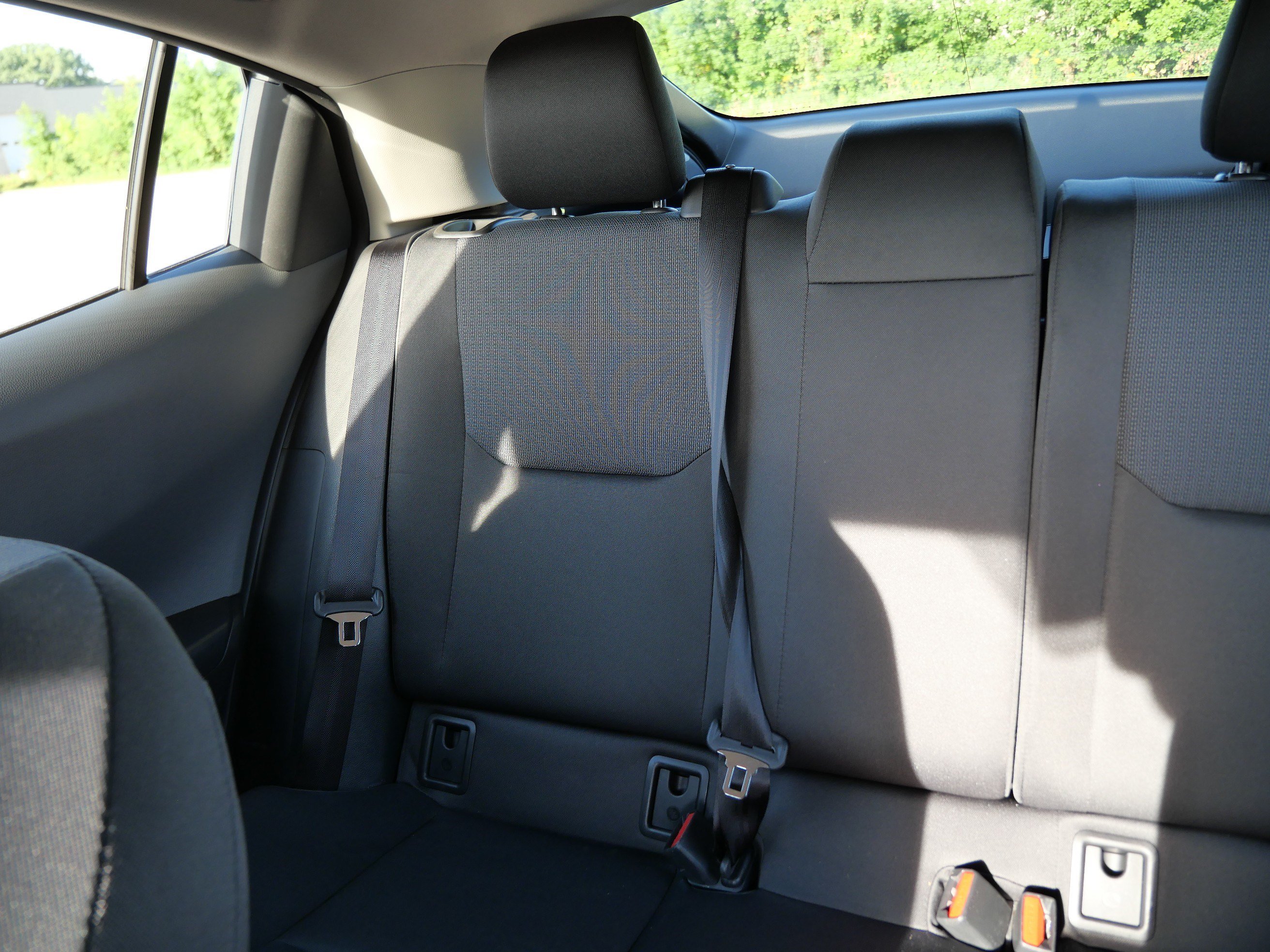 Certified 2025 Toyota Prius LE FWD image 13