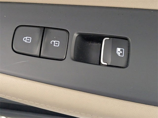 Used 2020 Hyundai Santa Fe SEL image 33