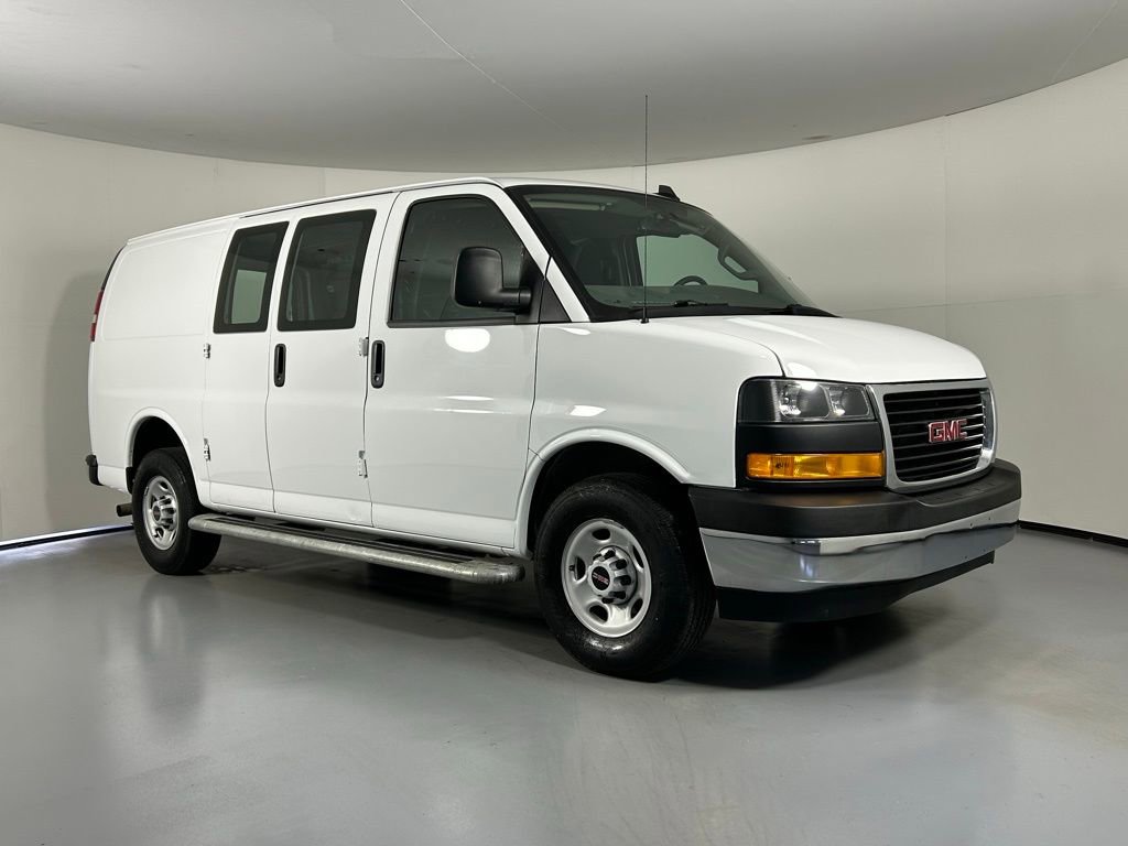 Used 2024 GMC Savana 2500 w/ Driver Convenience Package image 1