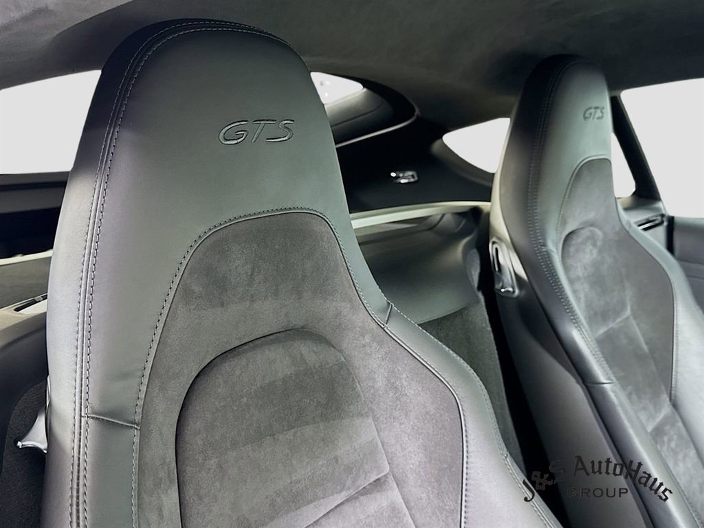 Used 2018 Porsche 718 Cayman GTS RWD image 46