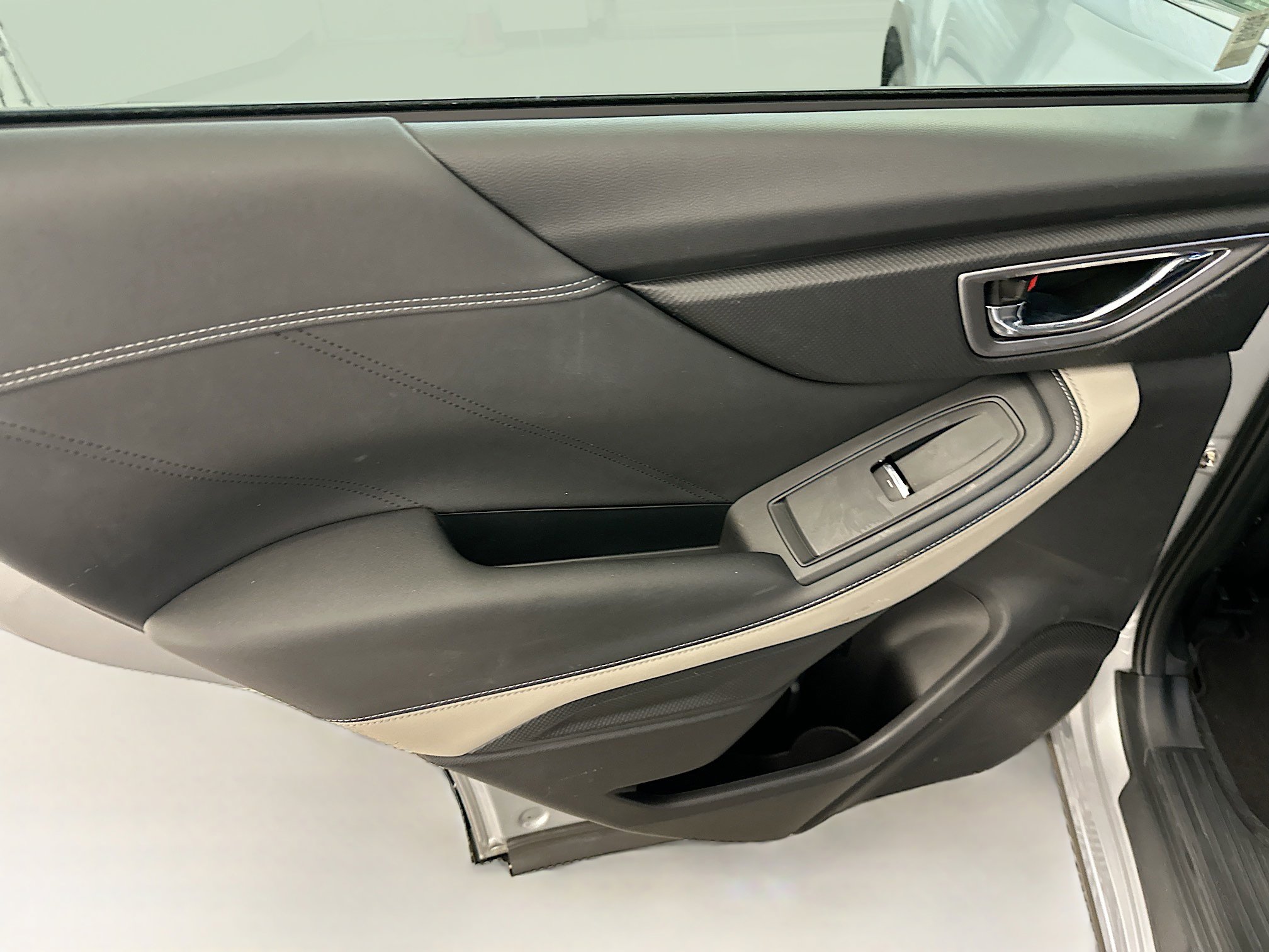 Used 2023 Subaru Forester Limited image 28