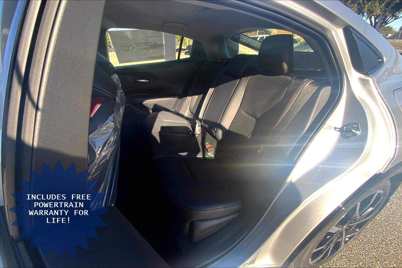 New 2026 Toyota Prius Plug-In Hybrid FWD image 13