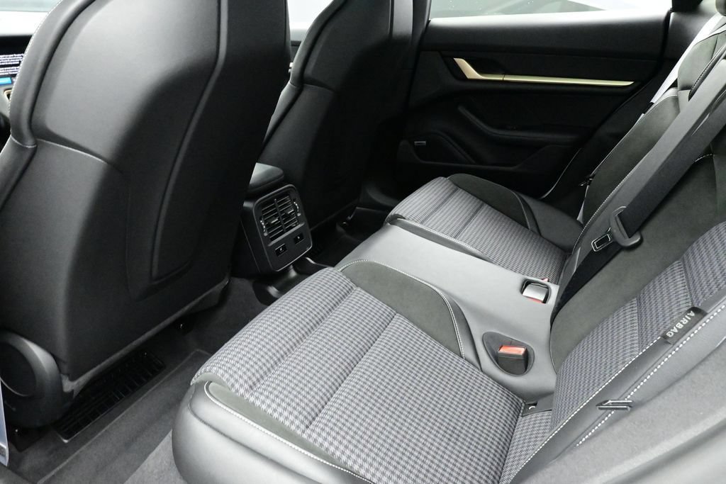 Certified 2025 Porsche Taycan 4S AWD/4WD image 14