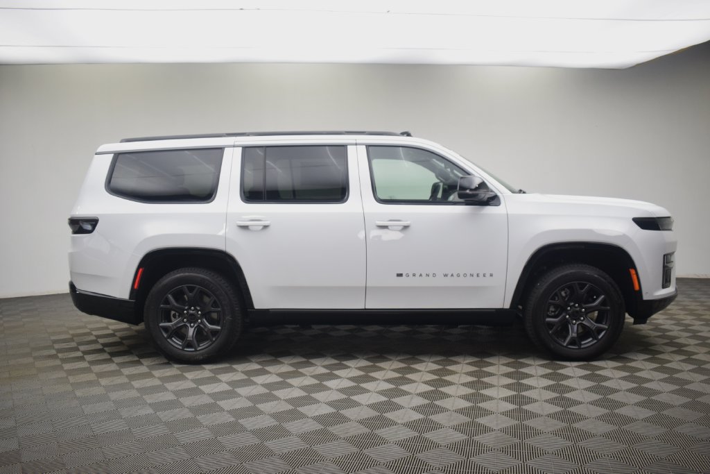 New 2026 Jeep Grand Wagoneer Limited AWD/4WD image 3