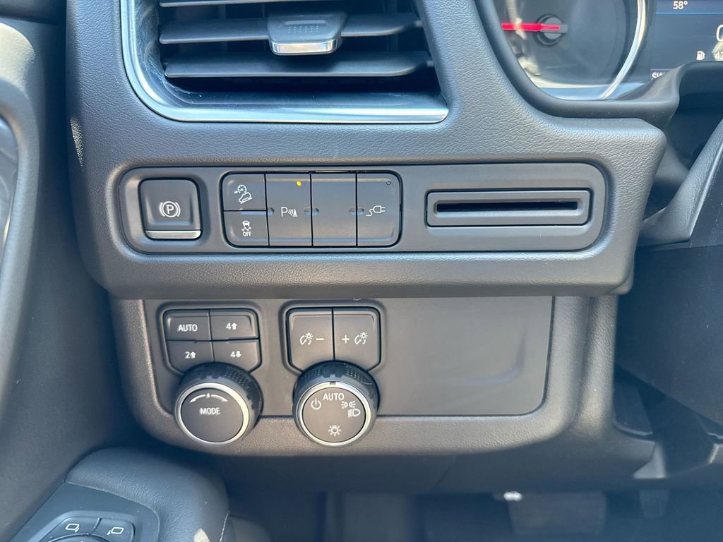 Used 2021 Chevrolet Tahoe Z71 AWD/4WD image 18