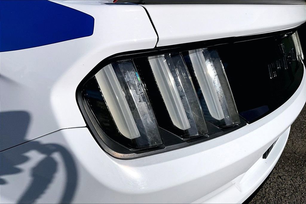 Used 2018 Ford Mustang Coupe image 28