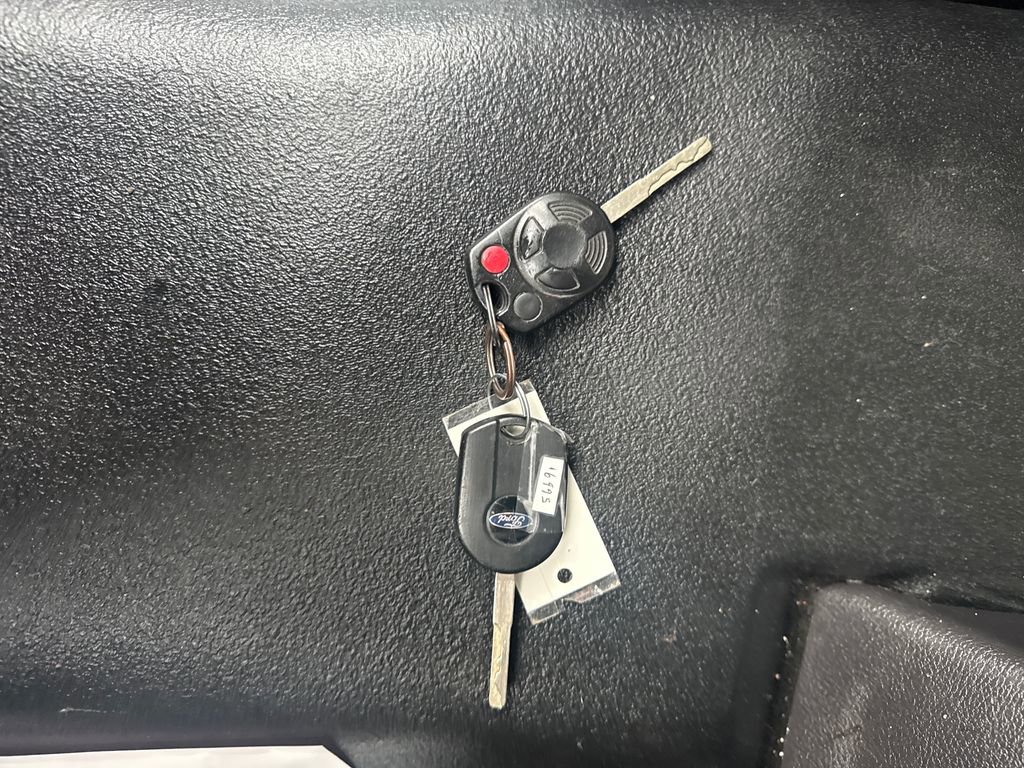 Used 2015 Ford Transit 250 130 Low Roof image 26