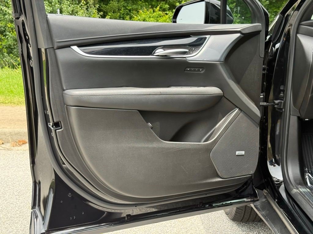 Certified 2025 Cadillac XT5 Premium Luxury w/ LPO, Floor Liner Package AWD/4WD image 24