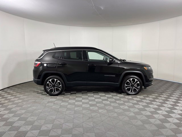 Used 2022 Jeep Compass Limited AWD/4WD image 8