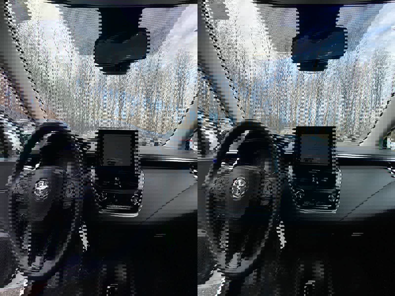 Used 2025 Toyota Corolla LE image 18