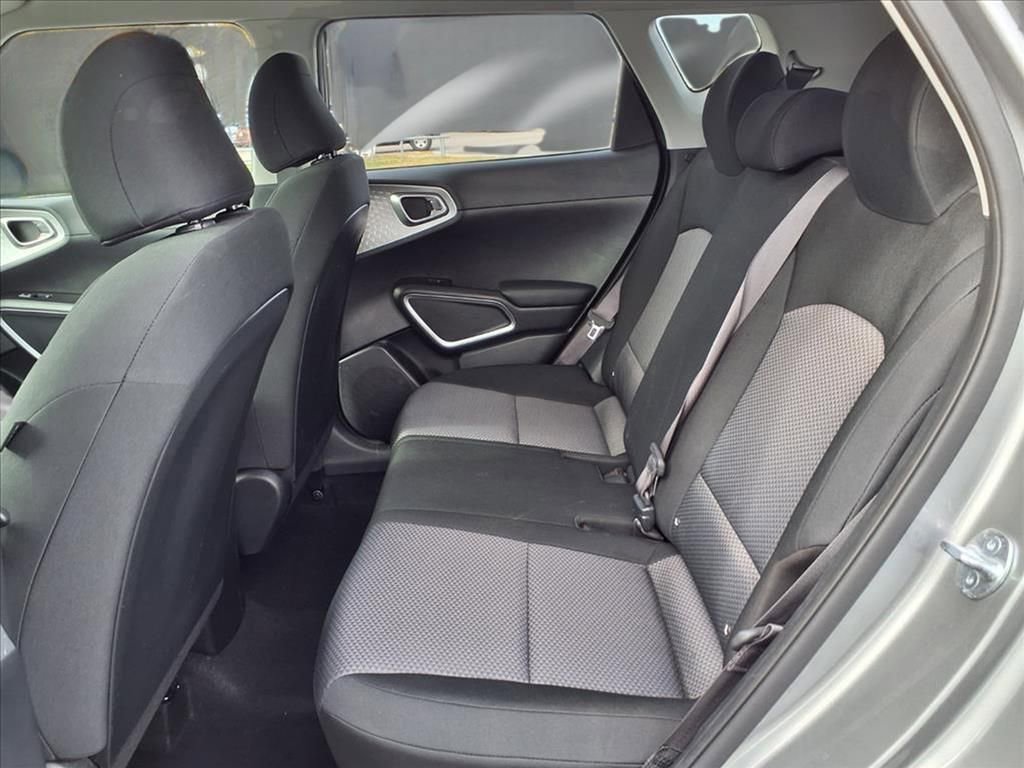 Used 2024 Kia Soul LX w/ Option Group 015 image 23