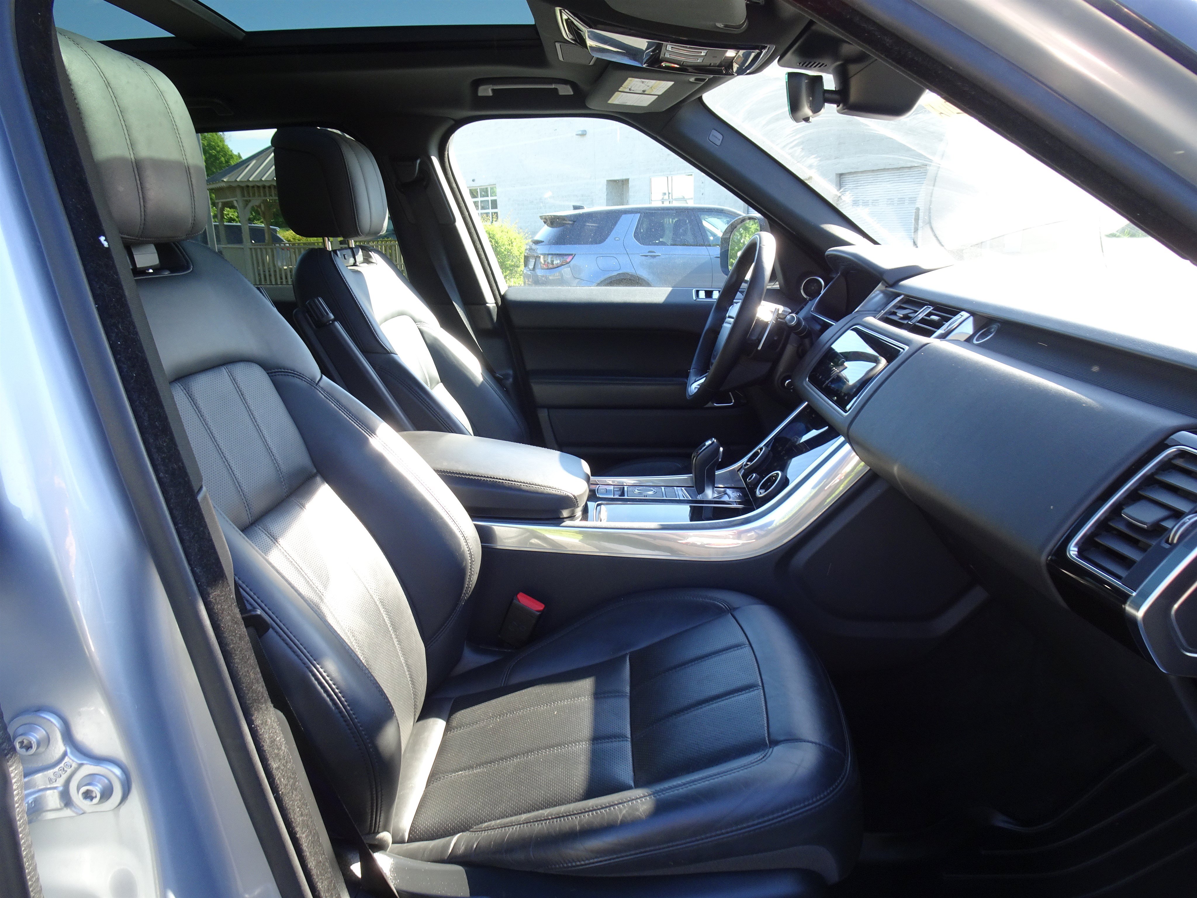 Used 2021 Land Rover Range Rover Sport HSE Silver Edition AWD/4WD image 30