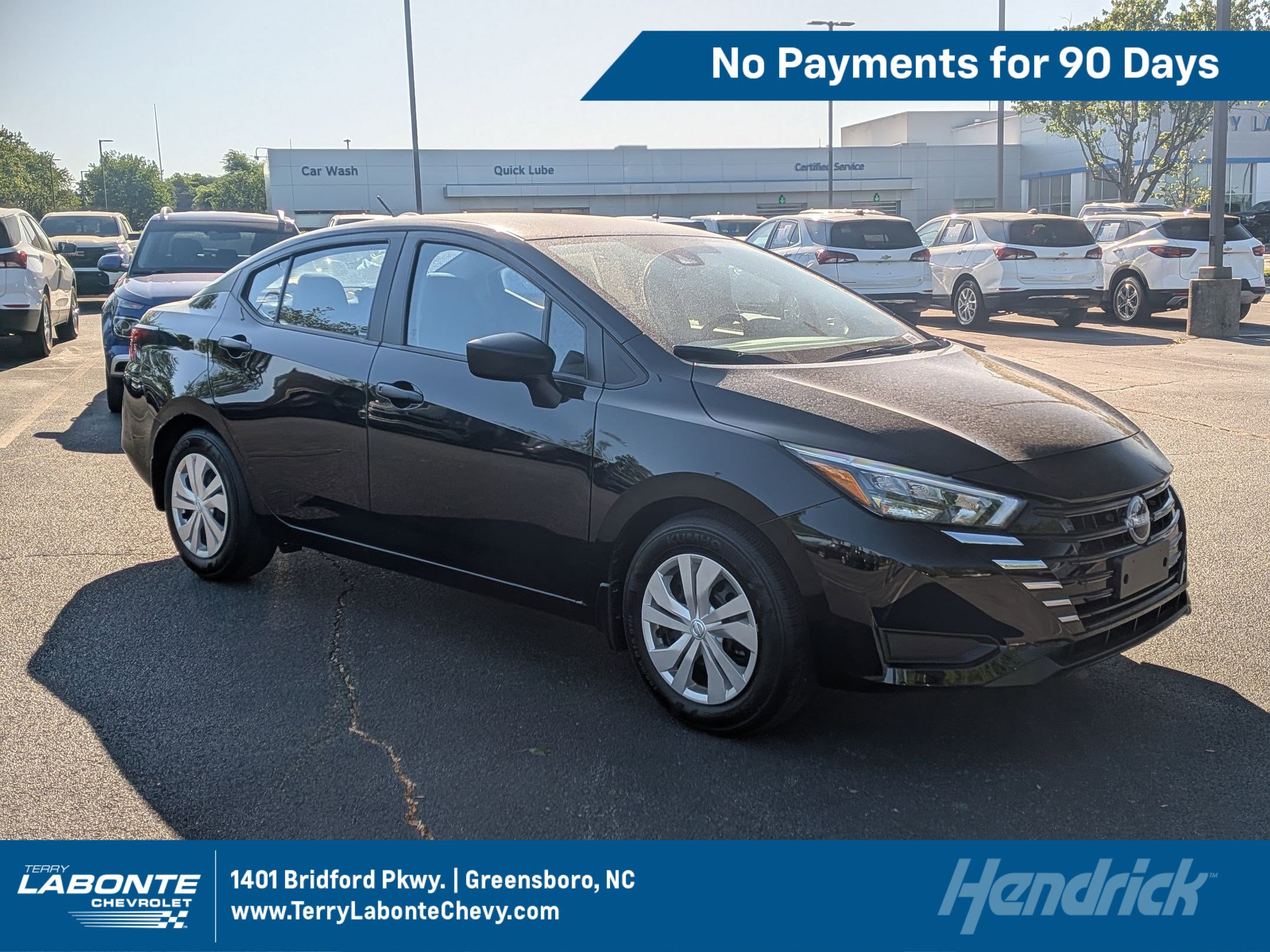 Used 2025 Nissan Versa S w/ Trunk Package