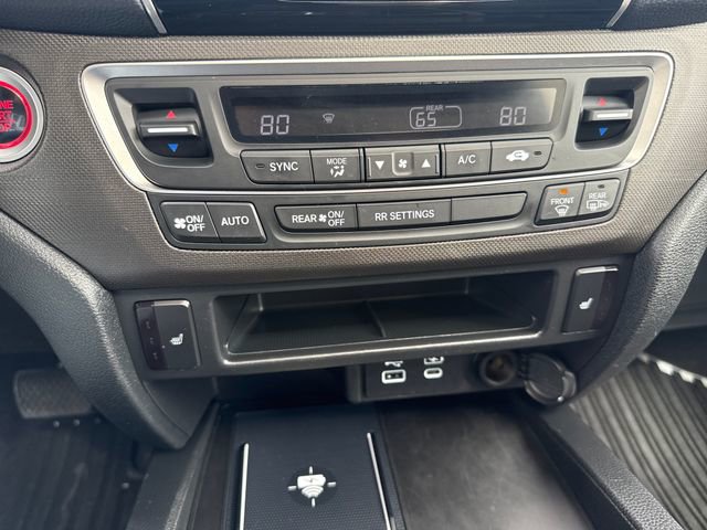 Used 2024 Honda Passport TrailSport image 32