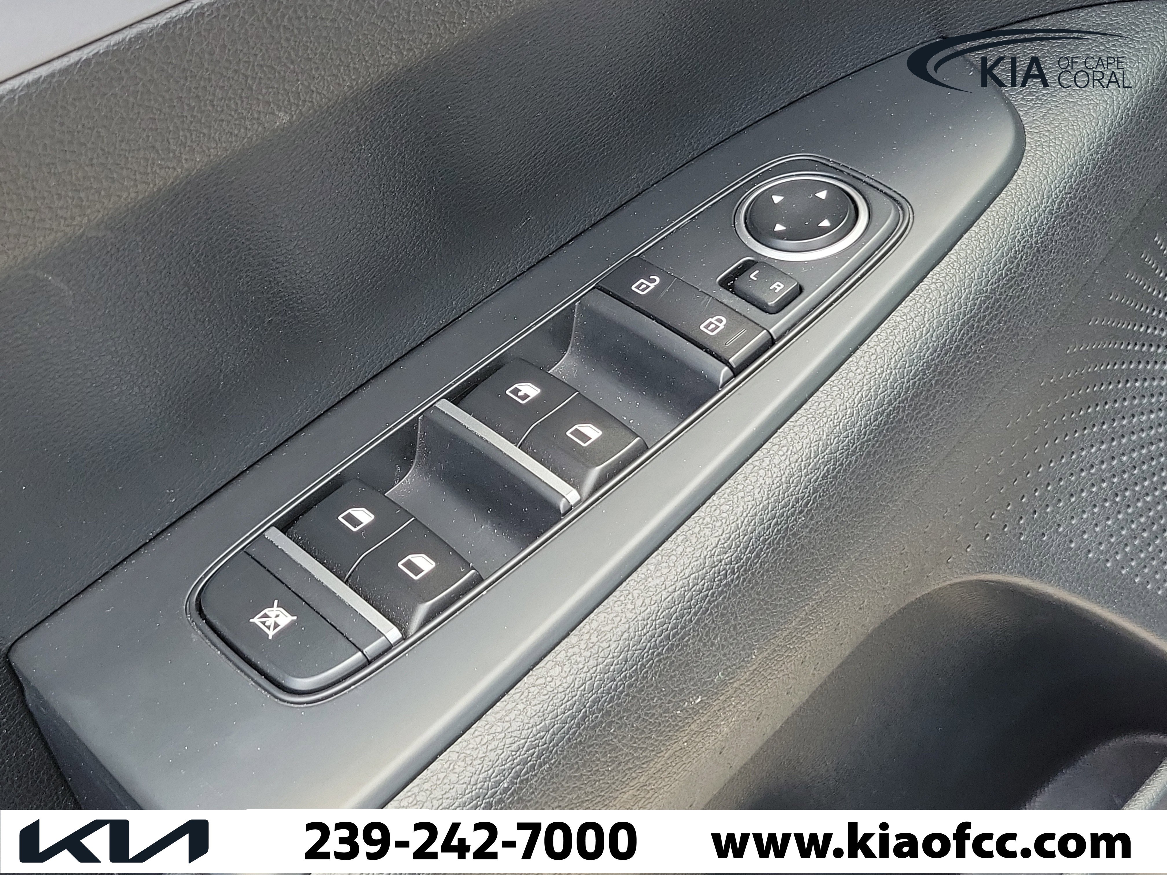 Certified 2024 Kia Forte LXS FWD image 17