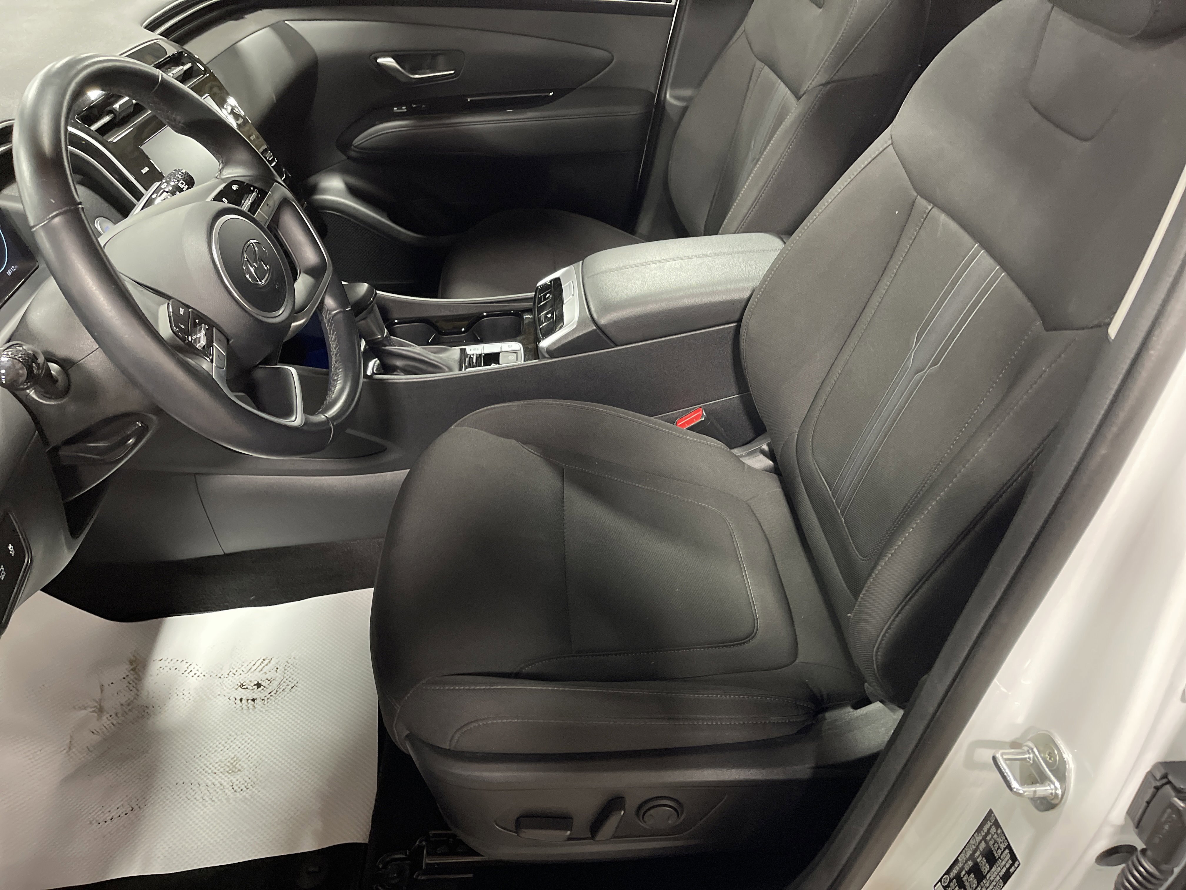 Used 2022 Hyundai Tucson SEL w/ Convenience Package image 9