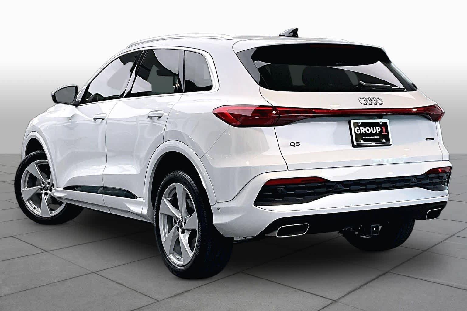 Used 2025 Audi Q5 Premium AWD/4WD image 12