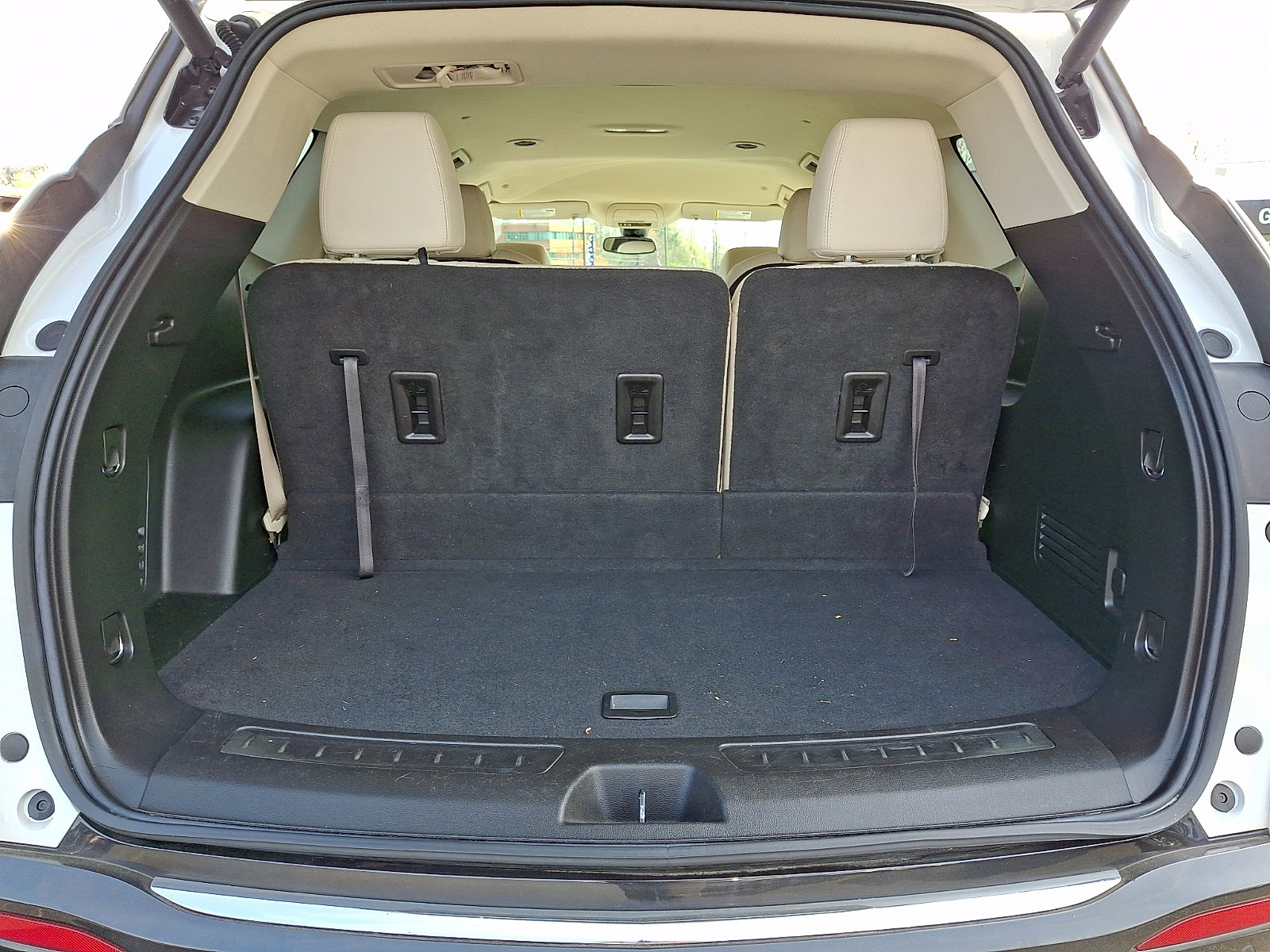 Used 2022 Buick Enclave Essence w/ Sport Touring Edition FWD image 29