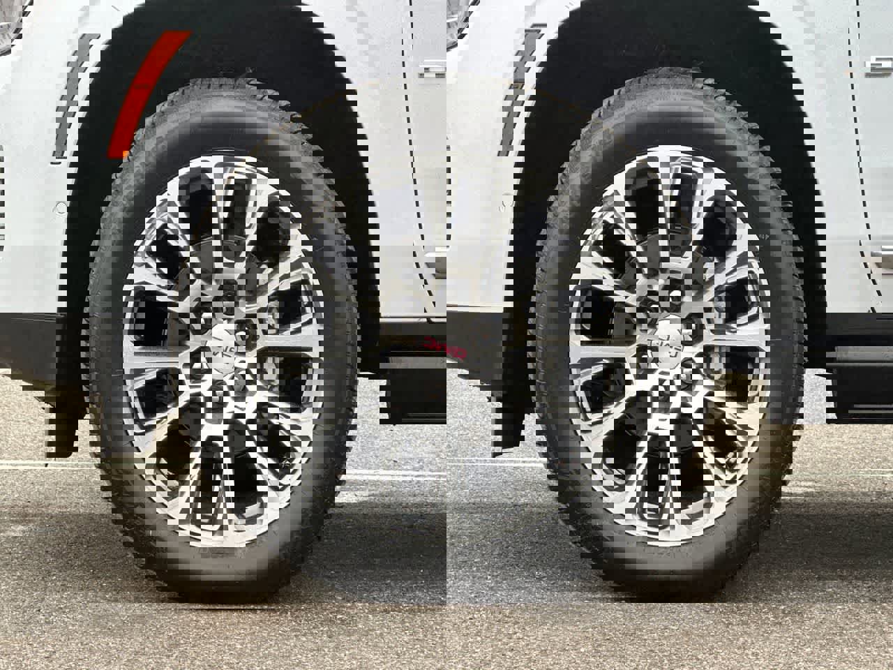 New 2026 GMC Yukon XL Denali w/ Sun & Power Step Package AWD/4WD image 34