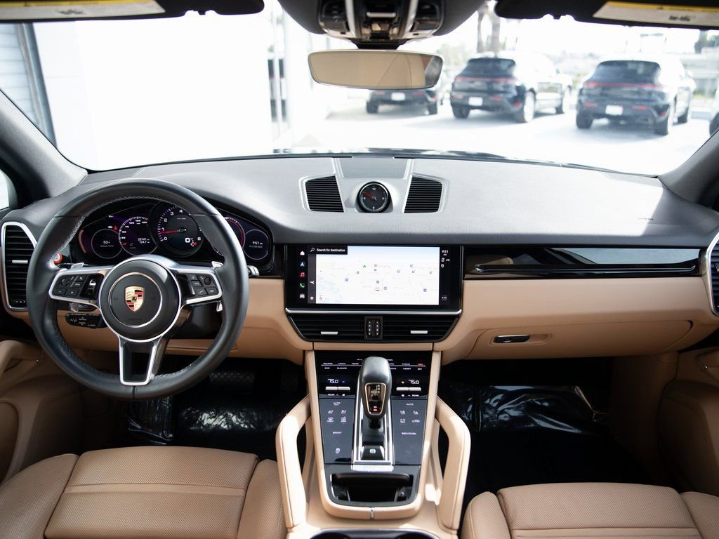 Used 2023 Porsche Cayenne image 21