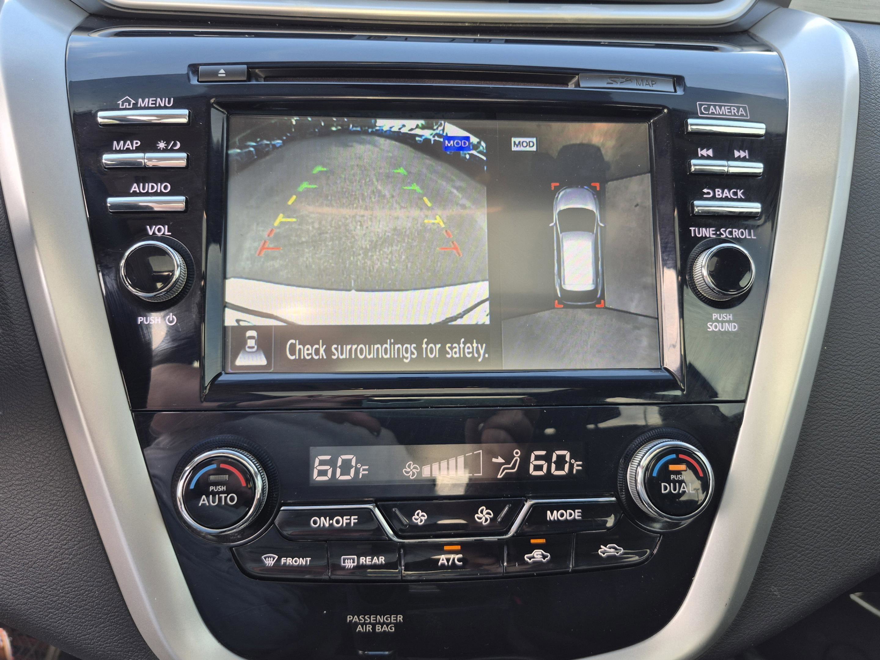 Used 2016 Nissan Murano Platinum w/ Platinum Technology Package FWD image 24