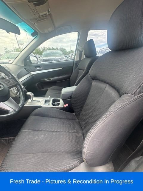 Used 2010 Subaru Legacy 2.5i Premium AWD/4WD image 11