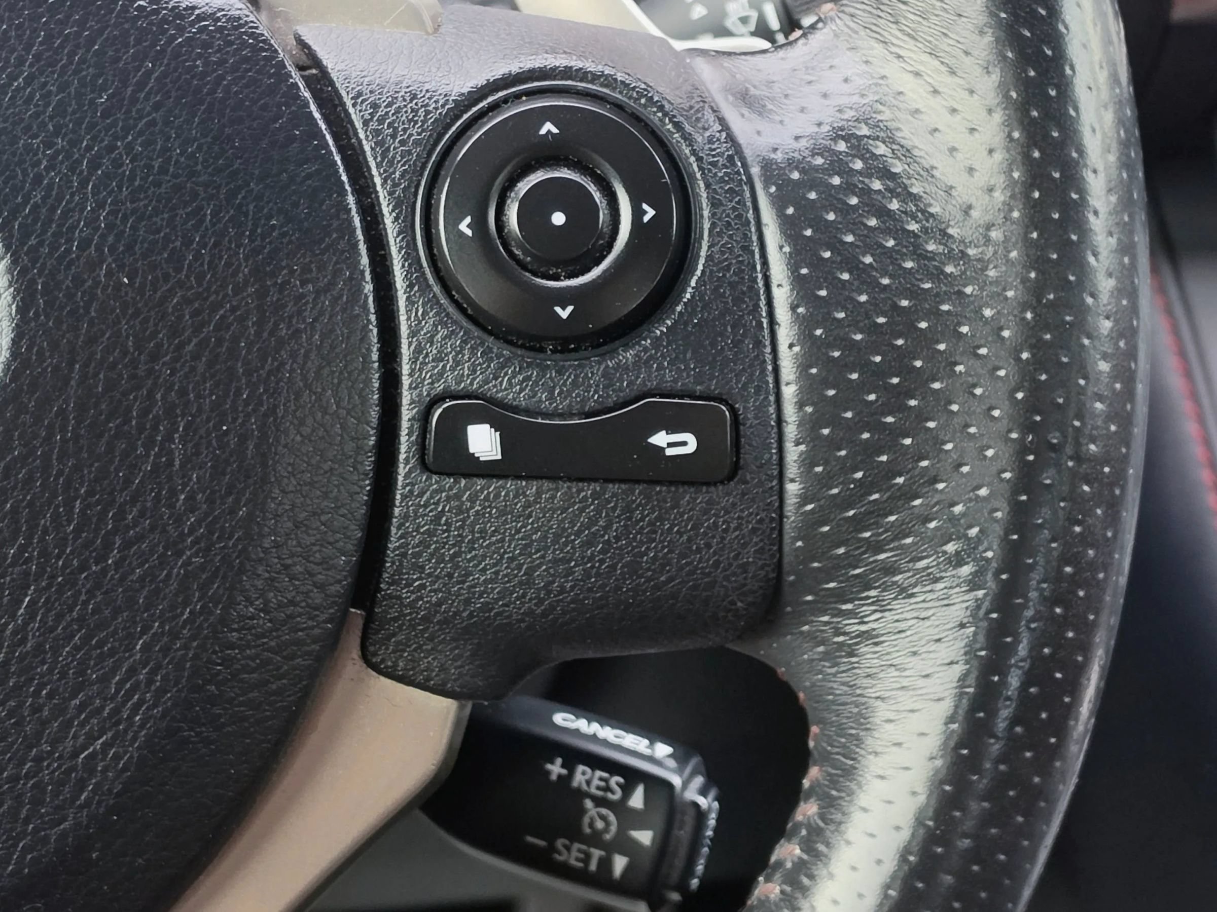 Used 2015 Lexus IS 350 w/ F-Sport Package RWD image 25
