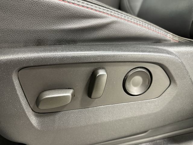 Used 2022 Chevrolet Tahoe RST w/ Sport Performance Package image 16