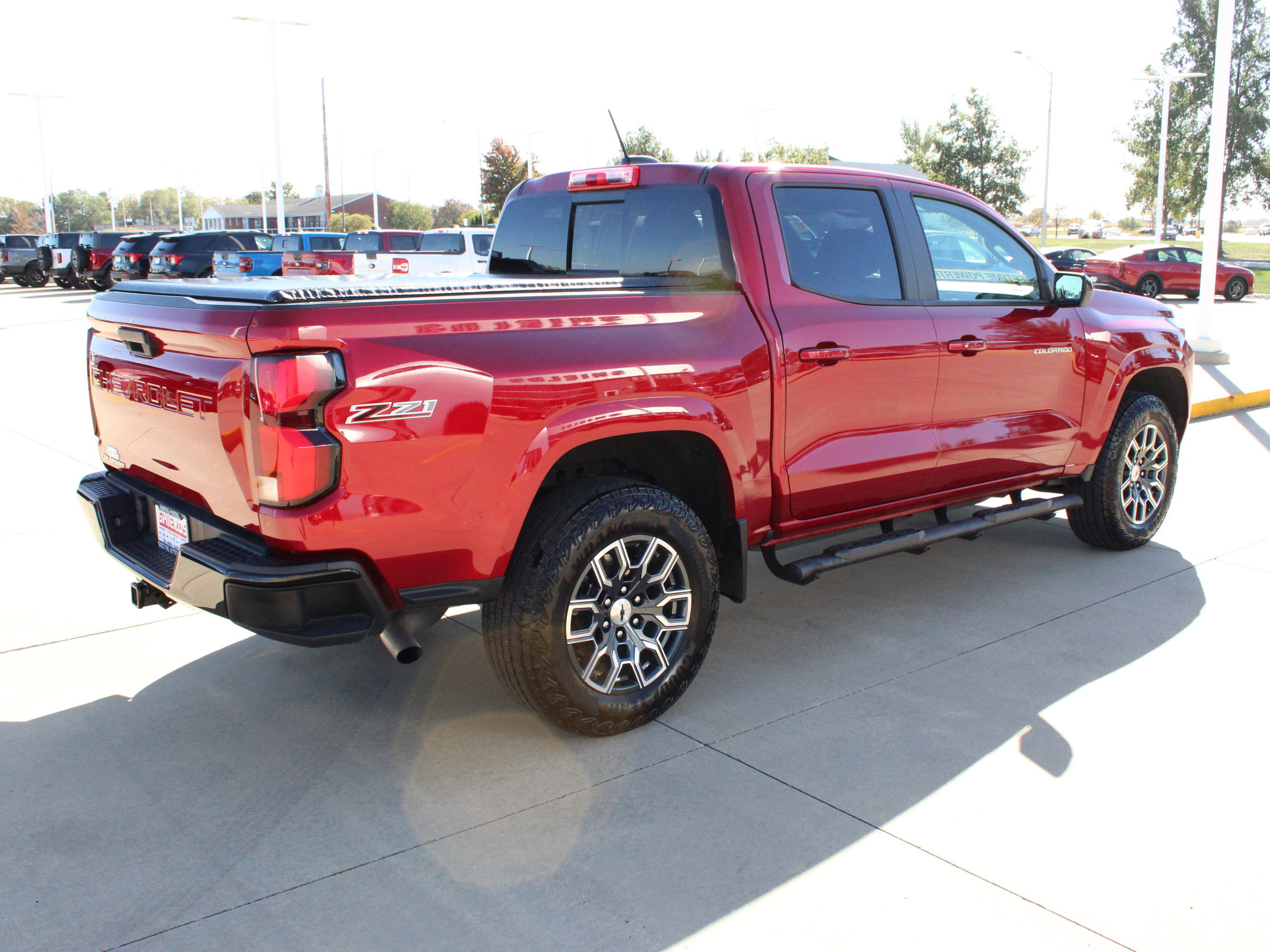 Used 2024 Chevrolet Colorado Z71 w/ Advanced Trailering Package AWD/4WD image 8