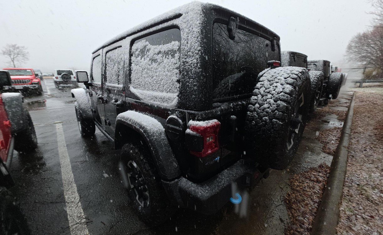 Used 2025 Jeep Wrangler Unlimited Rubicon 4xe w/ Safety Group image 6