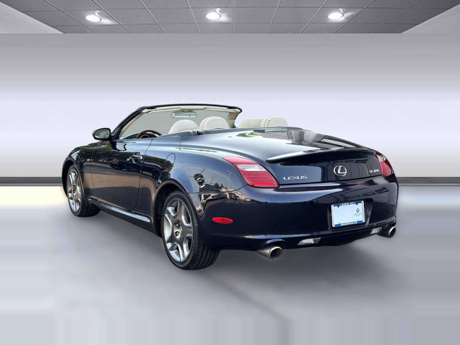 Used 2007 Lexus SC 430 Convertible RWD image 3