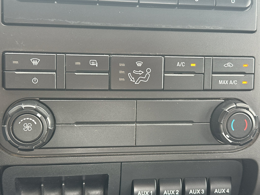 Used 2015 Ford F250 XL w/ Power Equipment Group AWD/4WD image 20