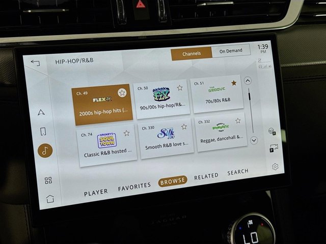 New 2026 Jaguar F-PACE SVR image 15