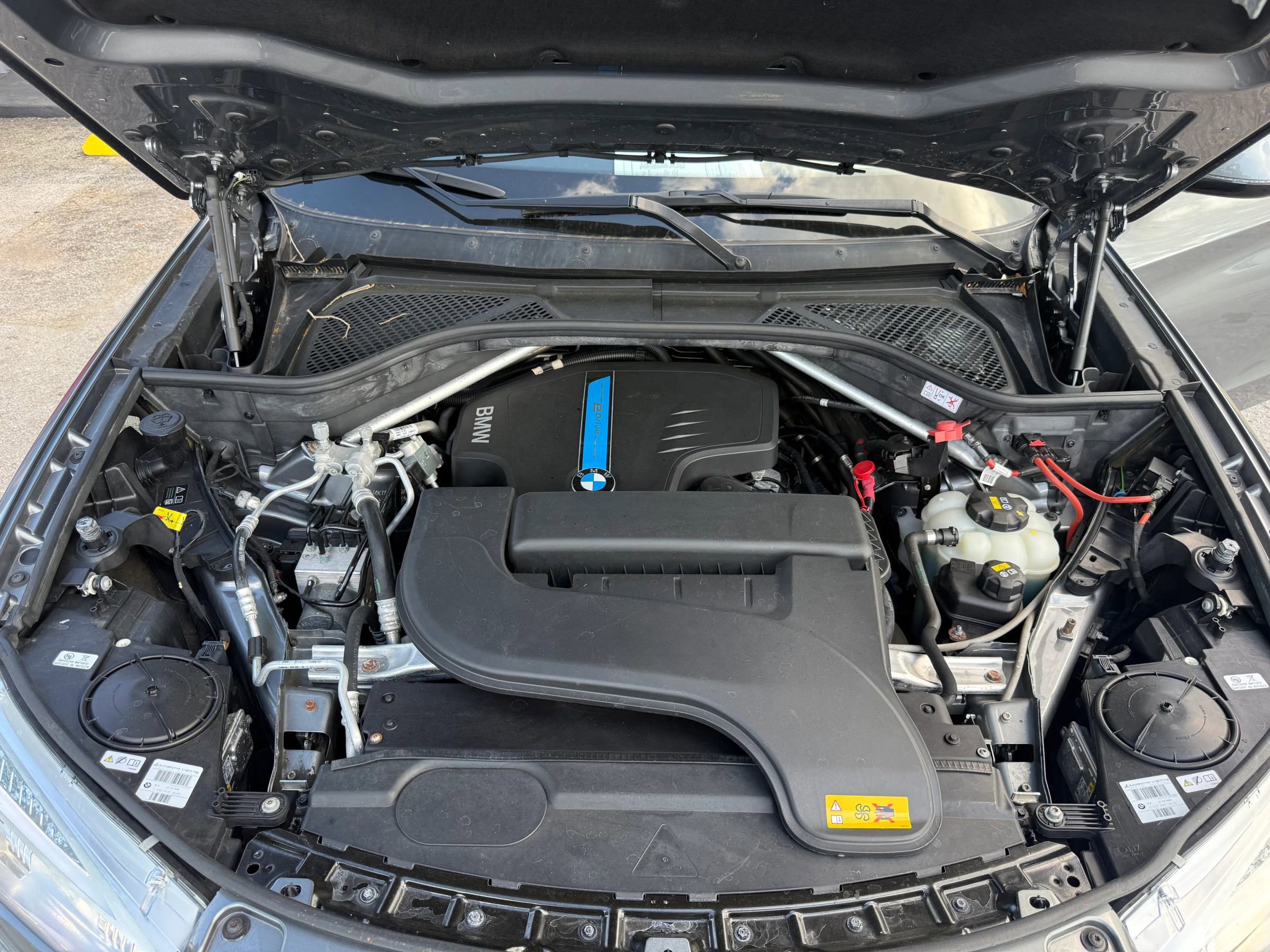 Used 2018 BMW X5 xDrive40e image 8