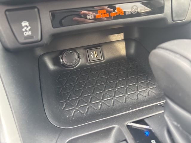 Certified 2023 Toyota RAV4 LE image 29