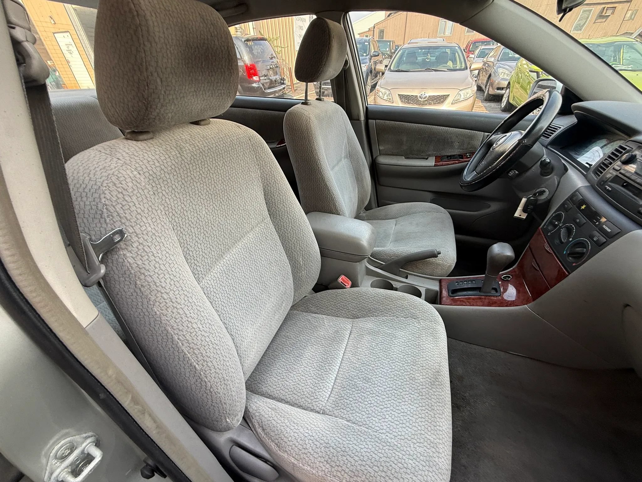 Used 2004 Toyota Corolla LE FWD image 10