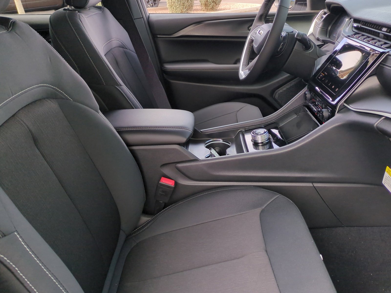 New 2026 Jeep Grand Cherokee Laredo X image 19