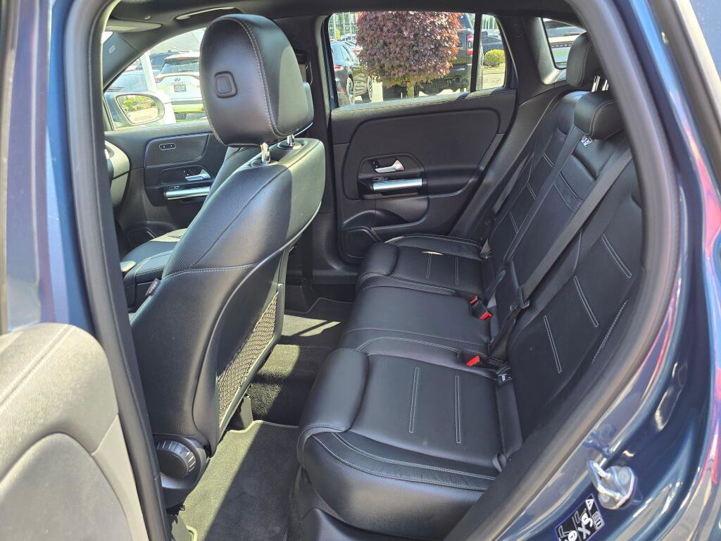 Used 2022 Mercedes-Benz GLA 250 4MATIC image 32