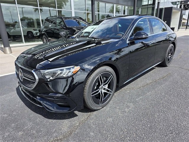 New 2026 Mercedes-Benz E 350 4MATIC Sedan image 3